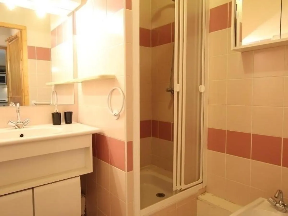 Appartement Lumineux 3 Pieces Avec Balcon, Idealement Situe A La Salle-Les-Alpes, 6 Couchages - Fr-1-330F-124 Serre Chevalier 0*,  France
