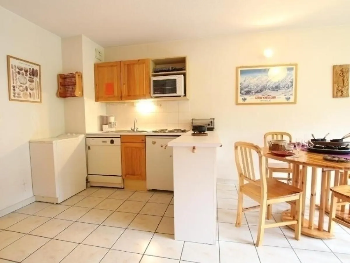 Appartement Lumineux 3 Pieces Avec Balcon, Idealement Situe A La Salle-Les-Alpes, 6 Couchages - Fr-1-330F-124 Serre Chevalier 0*,  France