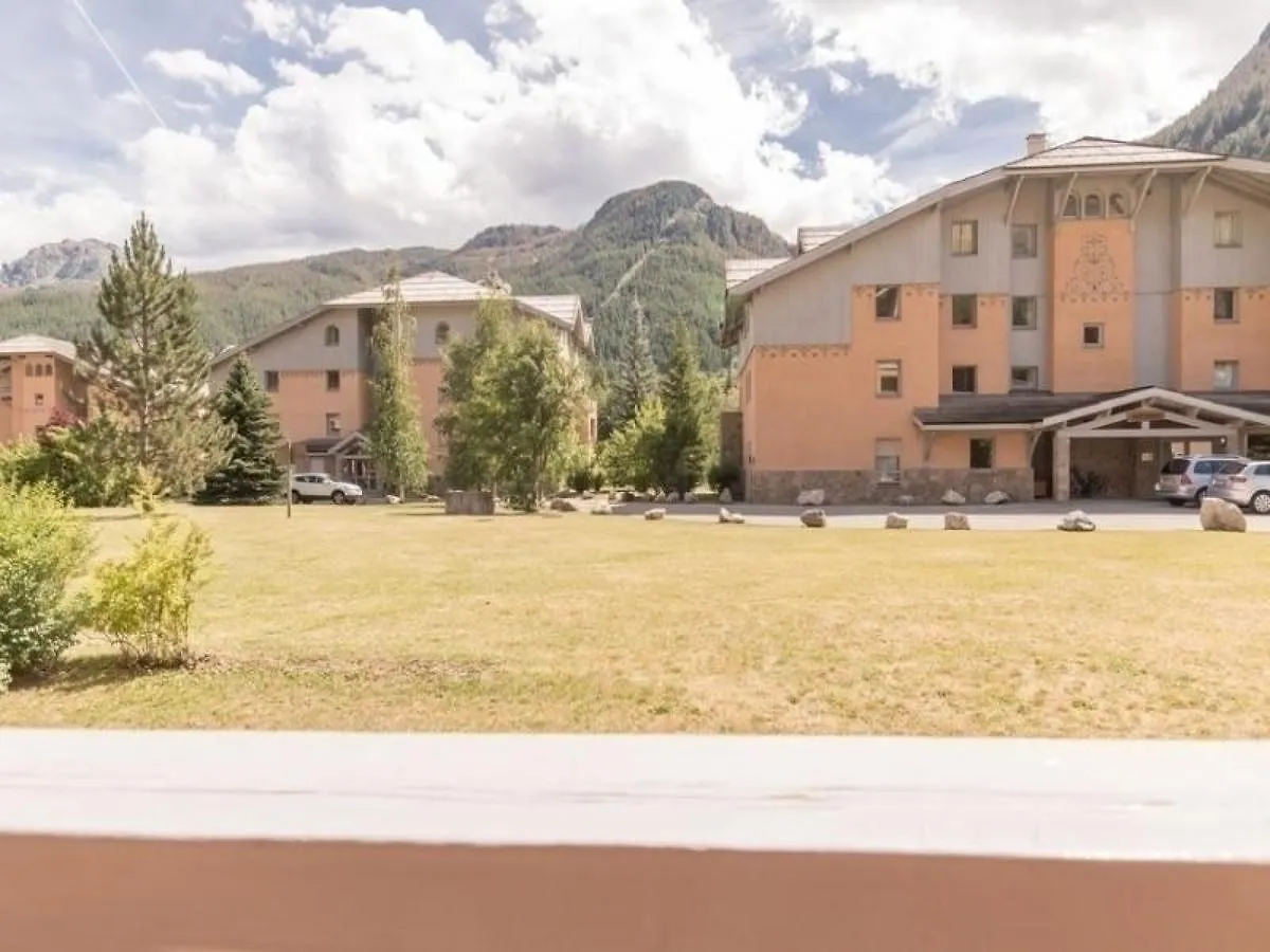 Appartement Lumineux 3 Pieces Avec Balcon, Idealement Situe A La Salle-Les-Alpes, 6 Couchages - Fr-1-330F-124 Serre Chevalier 0*,  France
